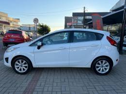 FORD - FIESTA - 2012/2013 - Branca - R$ 42.900,00