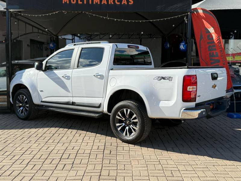 CHEVROLET - S10 - 2018/2018 - Branca - R$ 139.900,00