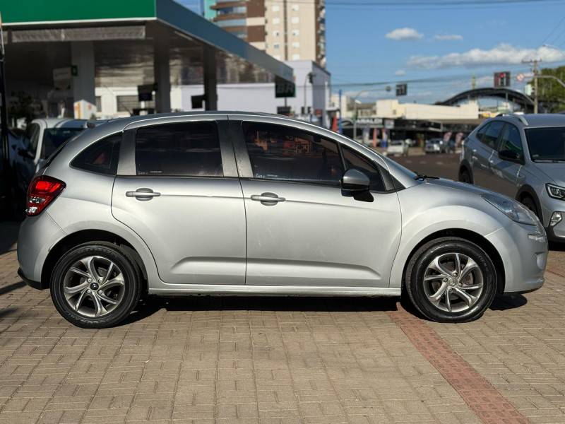 CITROËN - C3 - 2013/2013 - Prata - R$ 36.900,00