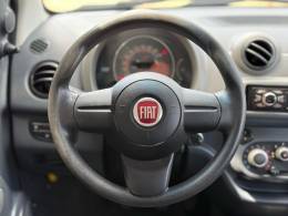 FIAT - UNO - 2013/2014 - Prata - R$ 30.900,00