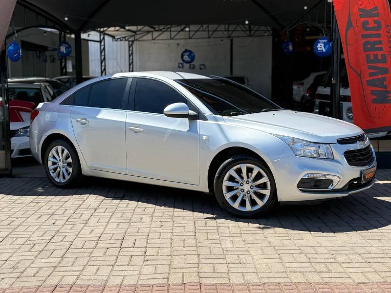 CHEVROLET - CRUZE - 2016/2016 - Prata - R$ 74.900,00