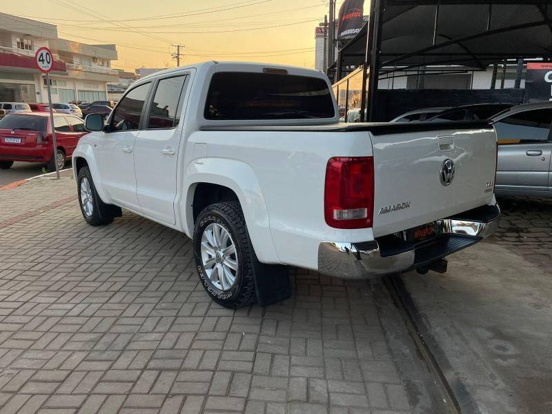 VOLKSWAGEN - AMAROK - 2011/2012 - Branca - R$ 94.900,00
