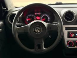 VOLKSWAGEN - GOL - 2015/2016 - Vermelha - R$ 43.900,00